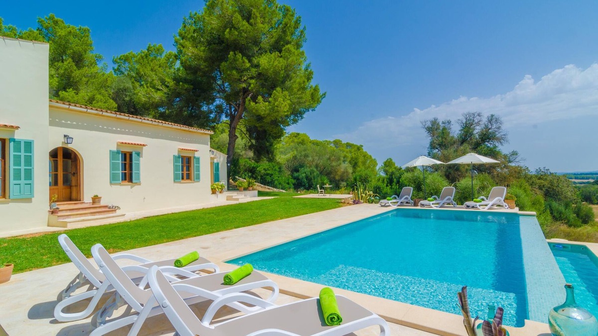 Porreres Villa | SON MORA - Villa with private pool in Porreres. Free WiFi
