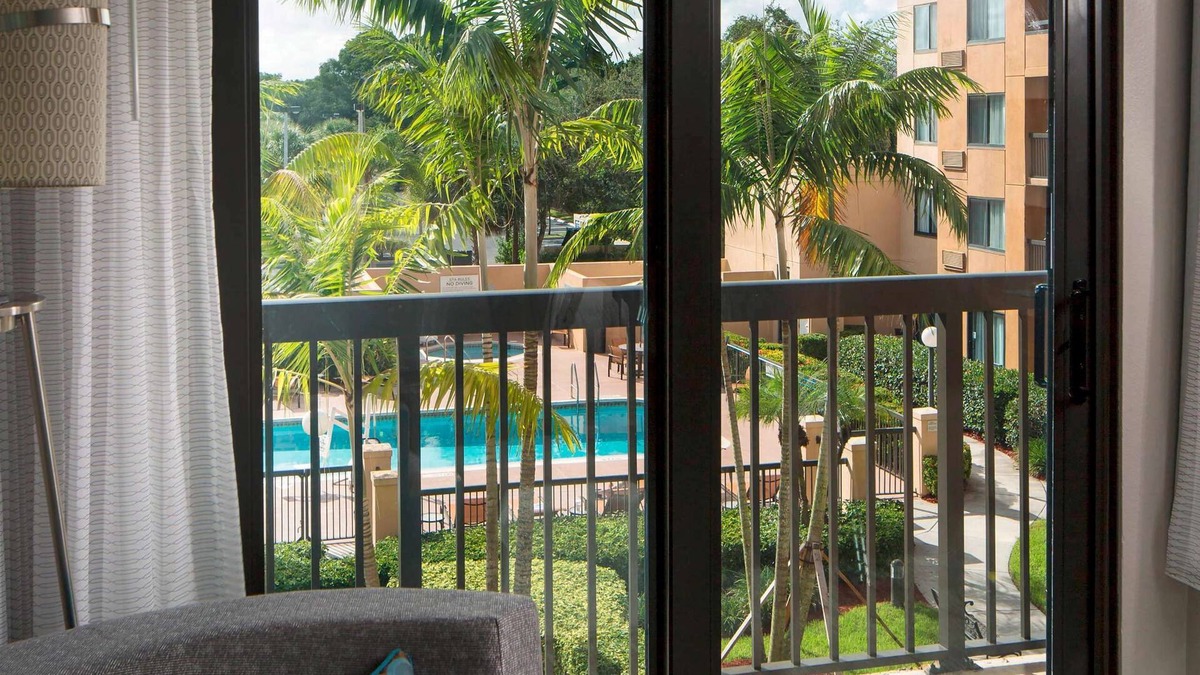 Boca Raton Hotel | Sonesta Select Boca Raton Town Center