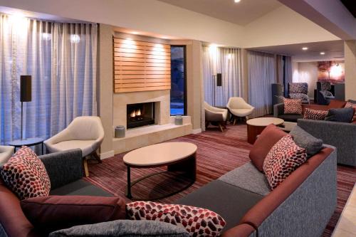 Waldron Hotel | Sonesta Select Kansas City Airport Tiffany Springs