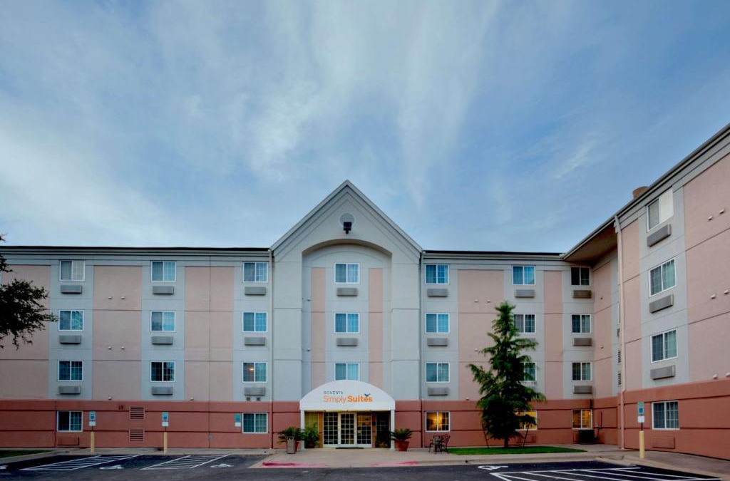 Gateway Hotel | Sonesta Simply Suites Austin The Domain Area