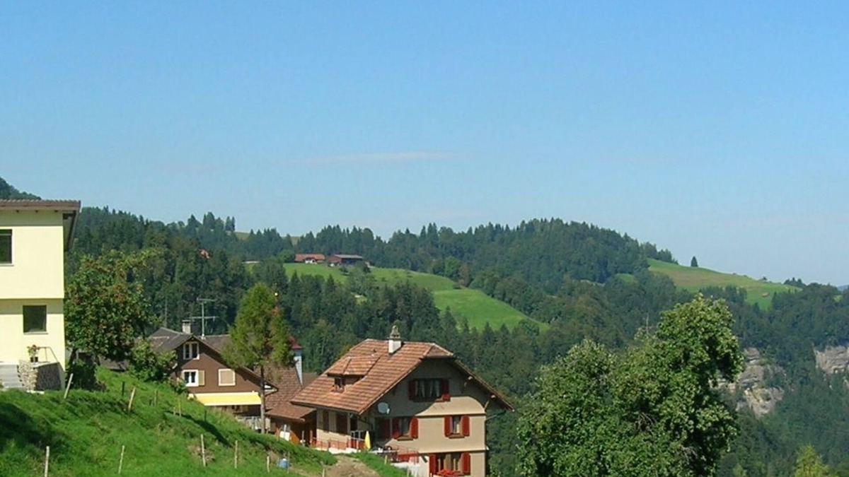 Romoos House | Sonnehöfli, holiday home in the countryside