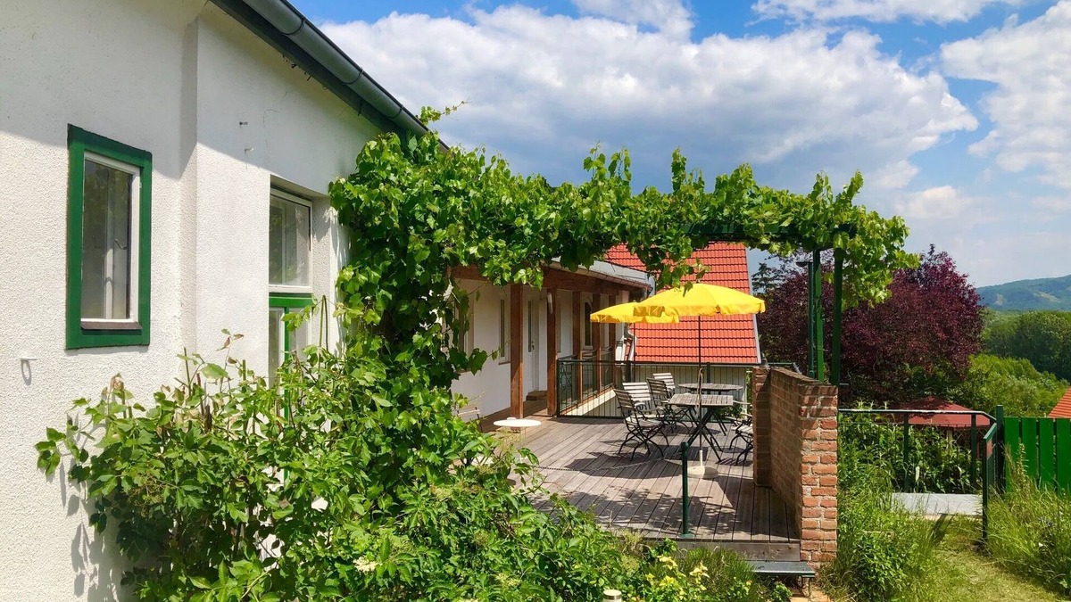 Kritzendorf Apartment | Sonnhof Ressl /Apartment for two /In the countryside near Vienna!