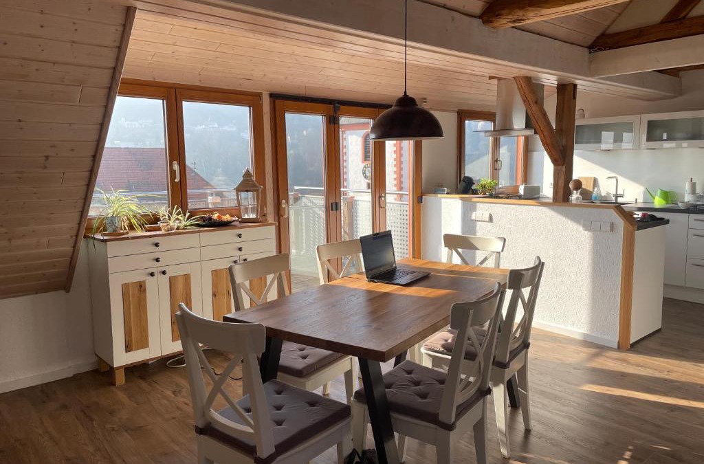 Binau Apartment | Sonniges Ferienapartment am Alten Binauer Schloss