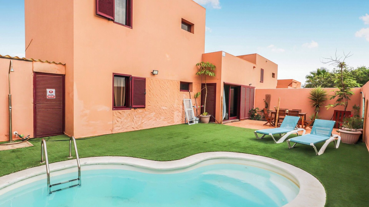Corralejo House | Sonrisa Pool and Relax