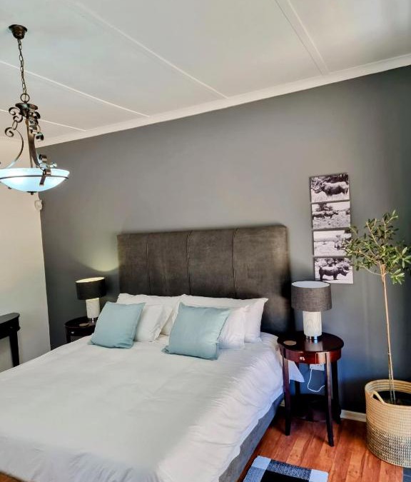 Phokwane House | Sonskyn Hof Guest House/Gastehuis