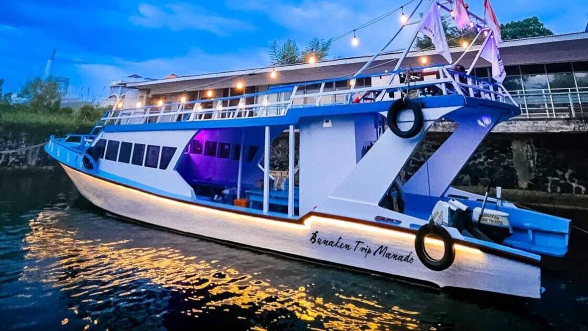 Manado City Centre Boat Rental | Soothing boat rental in Manado for a tranquil getaway