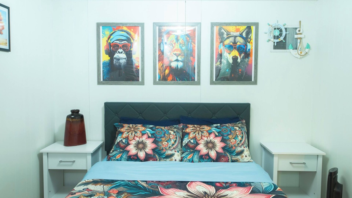 Fairbanks Cabin | Soothing cabin with WiFi in Fairbanks with big parking lot and convenience
