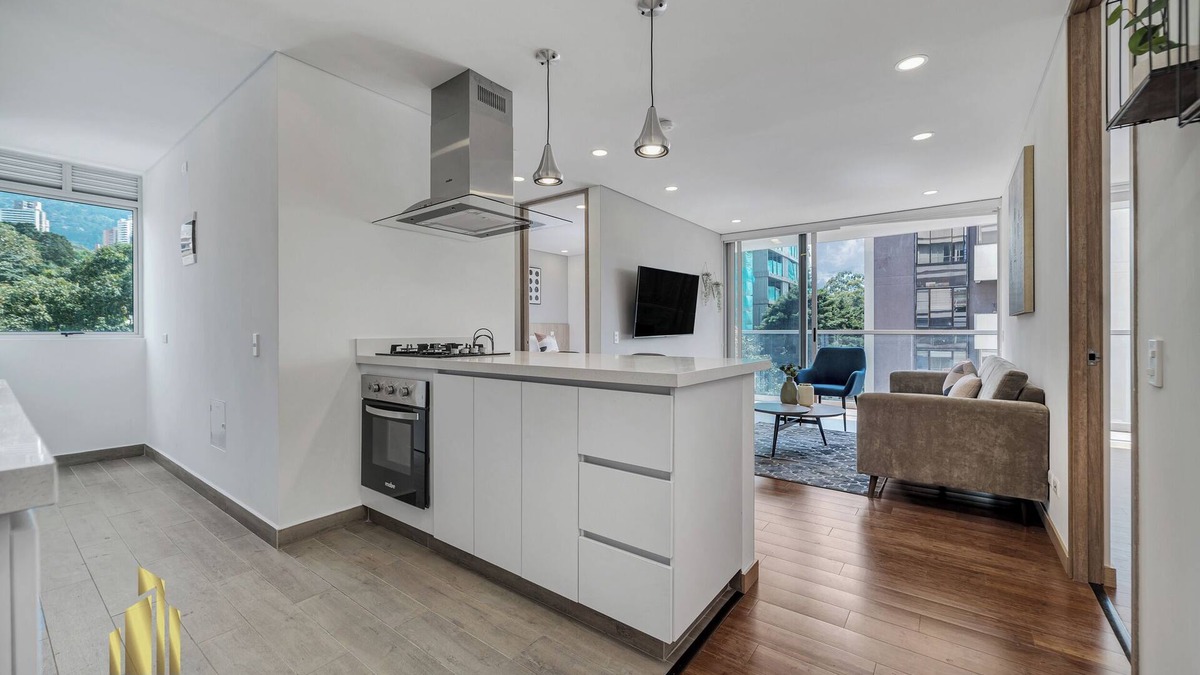 El Castillo Apartment | Sophisticated Apt with AC & gym - Campestre 704