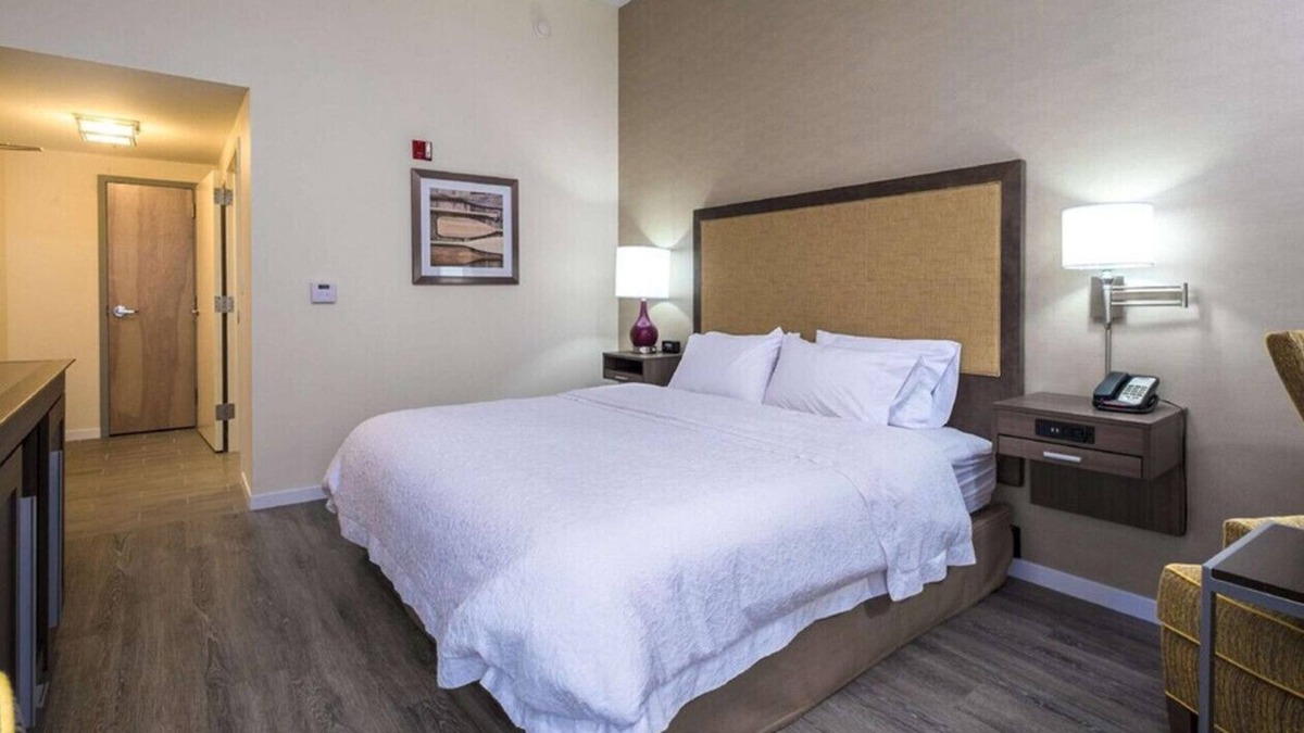 Freeport House | Sophisticated Suite for Business & Leisure Trips!