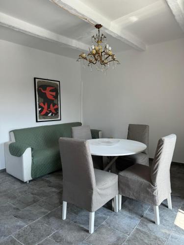 Sormano Apartment | Sormano Apartments - THE V Collection