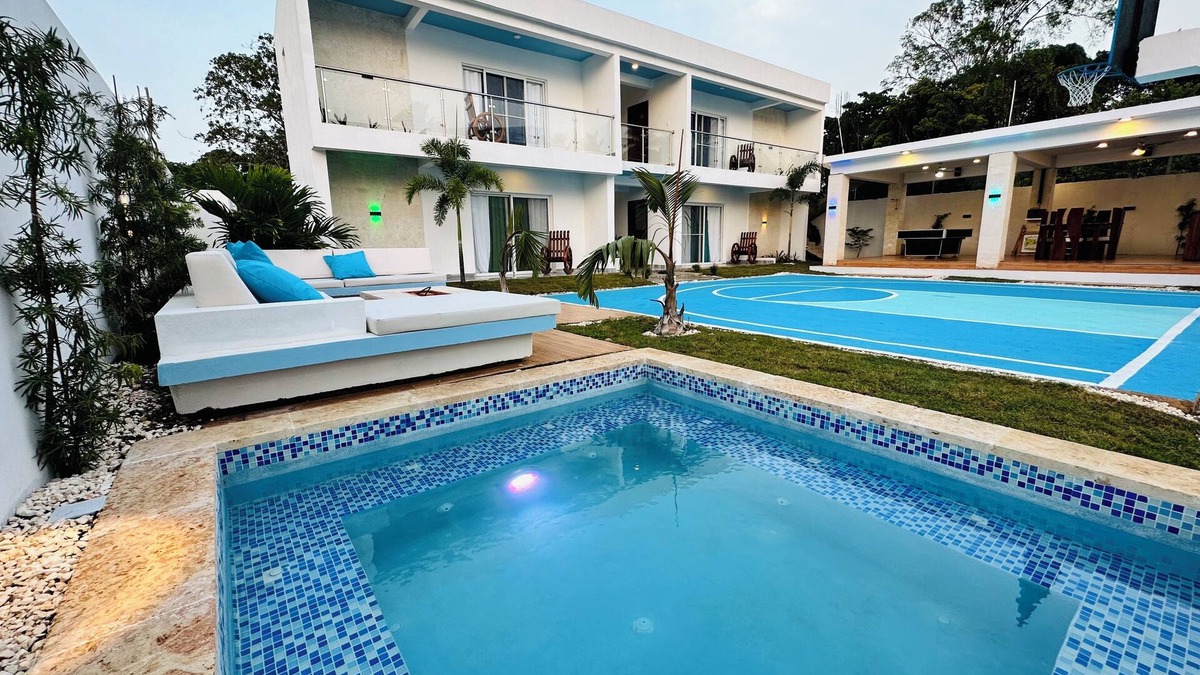 Sosua Villa | Sosua villa 12Br available for bachelor party, Luxury VIP transportation