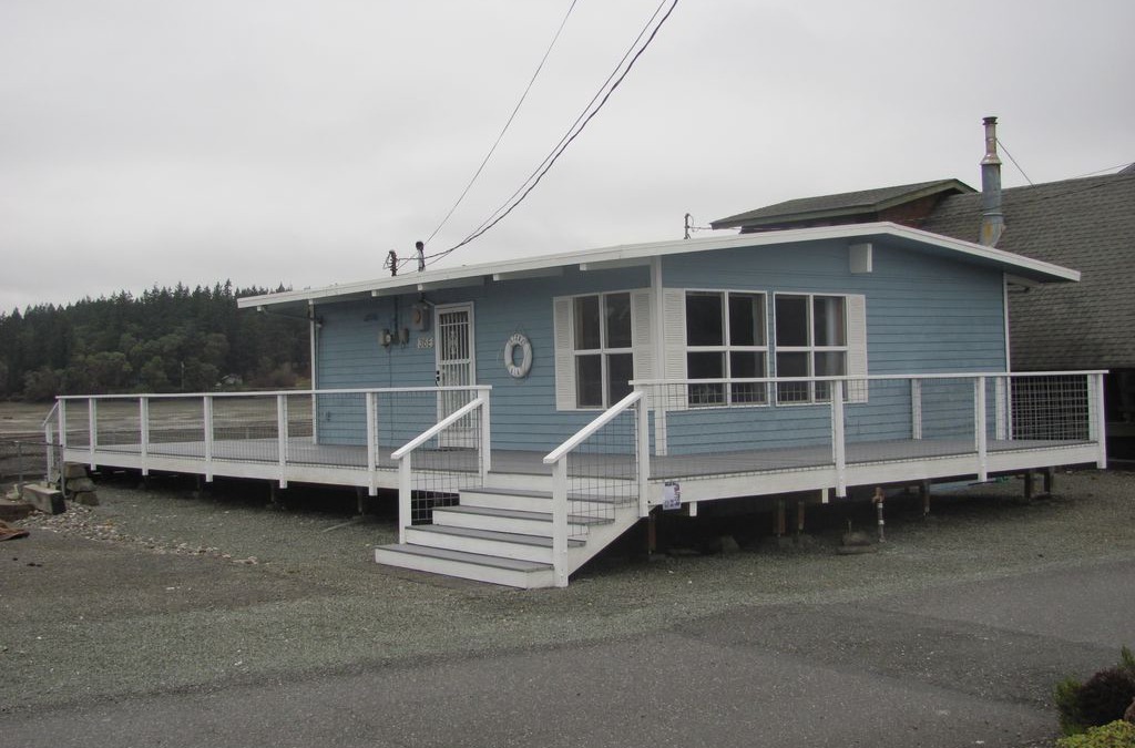 Camano Island House | Sought After Beach on Camano Island - Water on both sides of house!