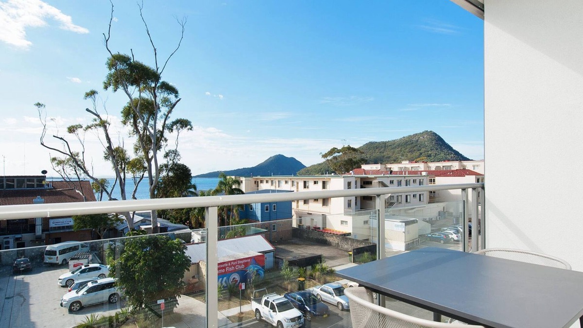 Shoal Bay Apartment | Sought after complex in Shoal Bay