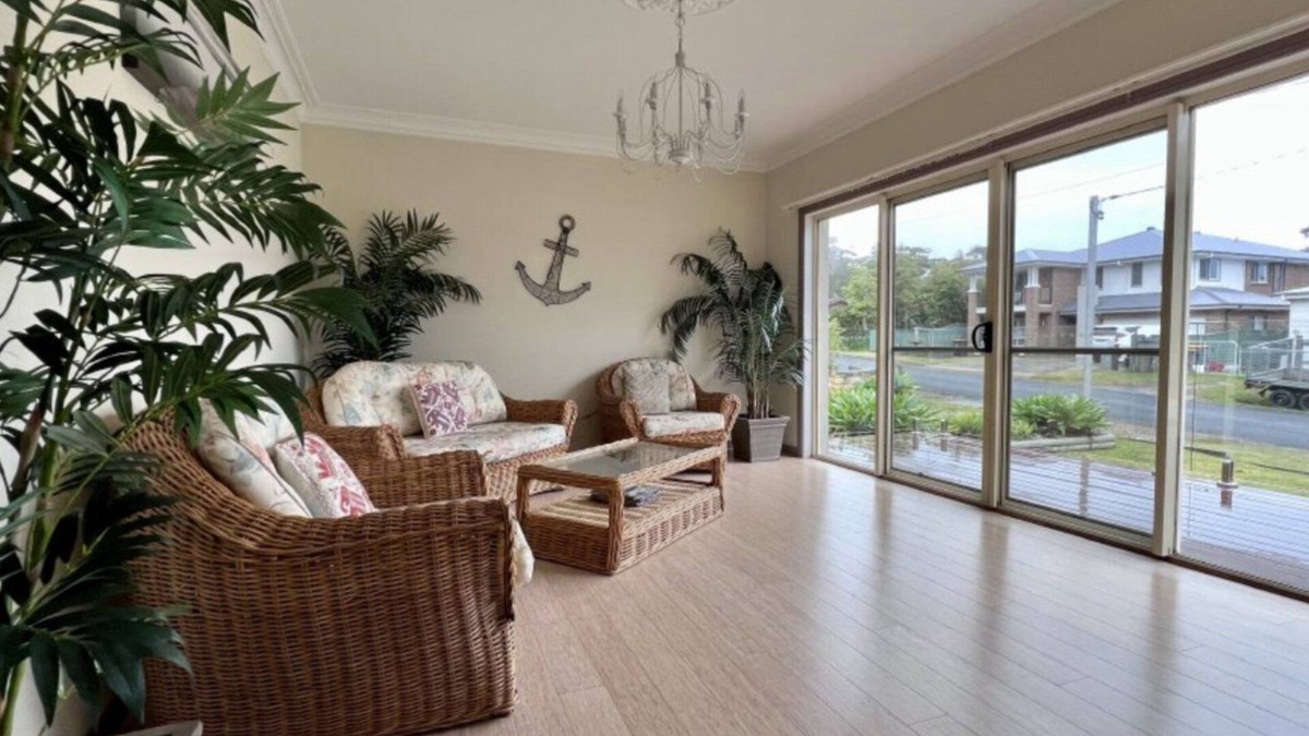 Berrara House | Sought After Location Quiet Village of Berrara