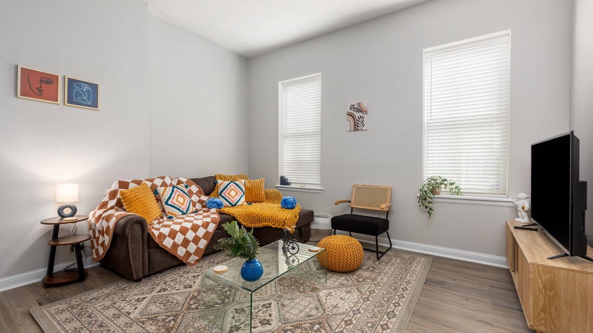 St. Louis Apartment | Soulard Gem-Cozy APT- Walk to Downtown STL! WIFI