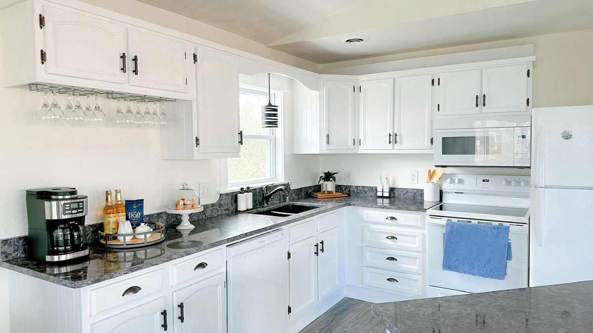 Colington Harbour Cottage | Sound Front Cottage in Collington Harbour