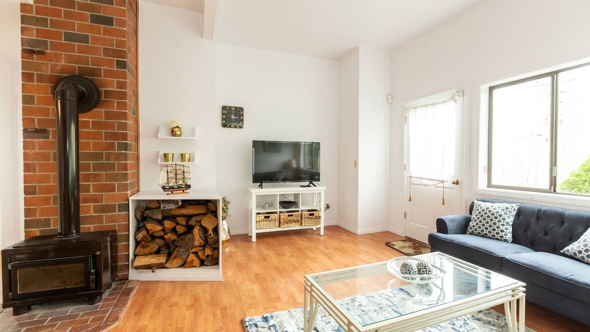 Mukilteo House | Sound View Living - Guest House - 2 Bedrooms