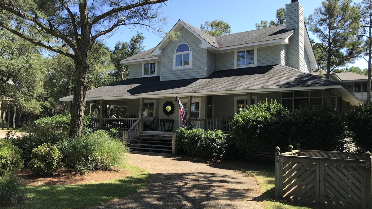 Corolla Light House | Soundside Corolla Light - Professionally Decorated, Wrap-Around Porch, Hot Tub