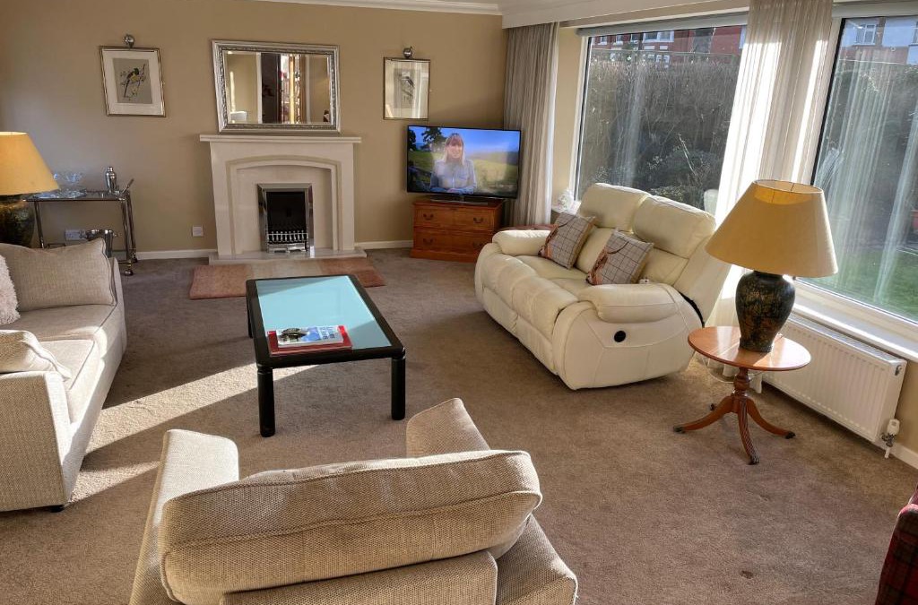 Lytham St. Anne's House | 'Sounion' - Fabulous, spacious modern house with large private garden in Leafy Lytham