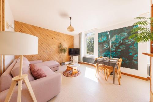 La Bourboule Apartment | Source Fenestre - Proche Puy de Sancy