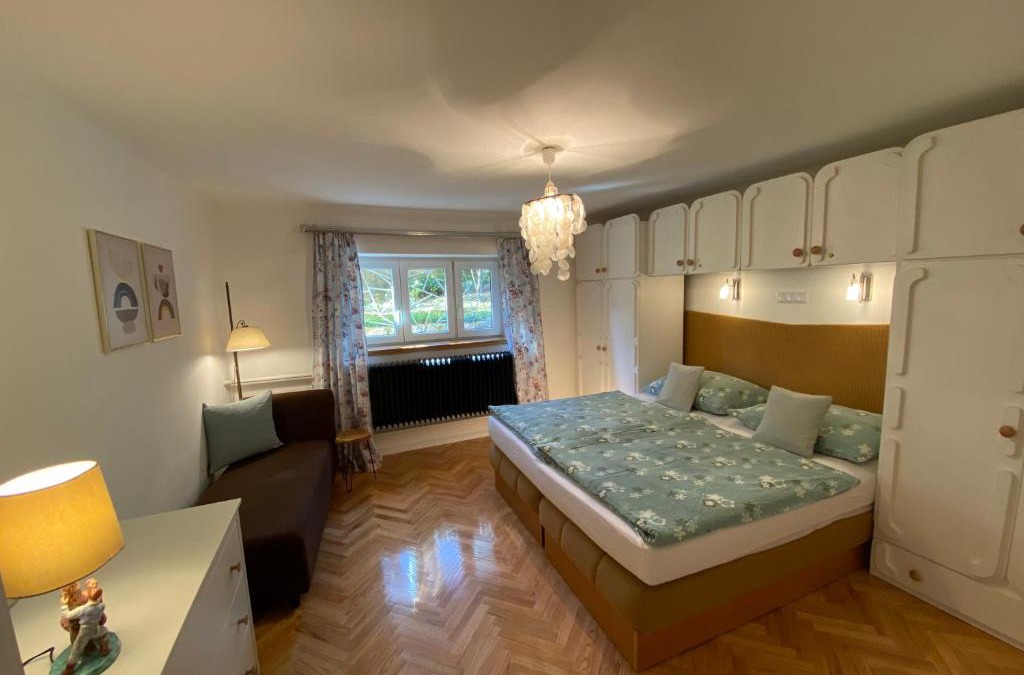 Heviz Apartment | Souterrain