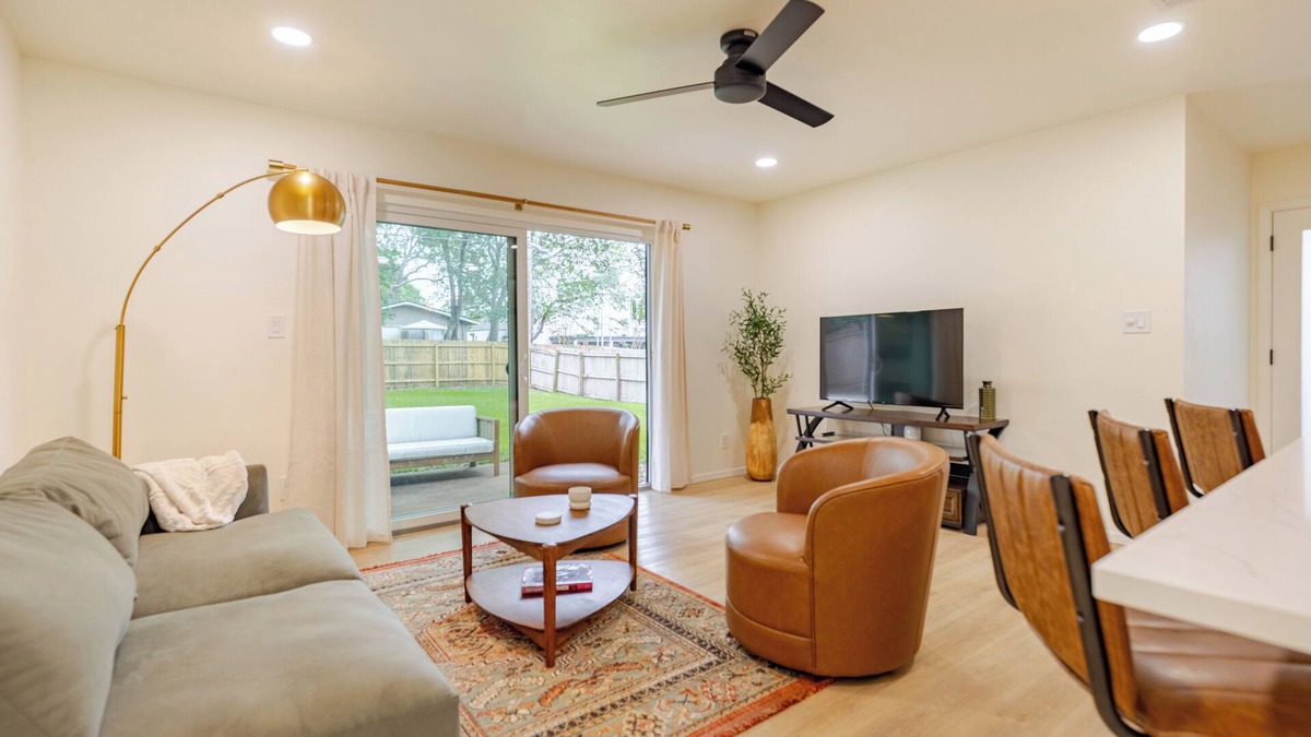 South Manchaca House | South Austin home, close to DT and airport