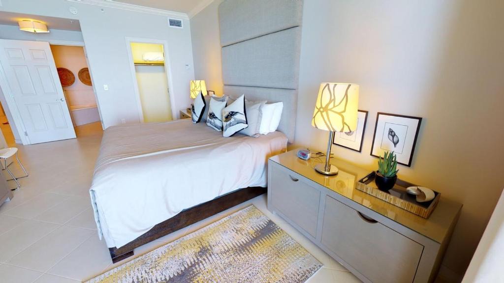Seven Mile Beach Apartment | South Bay Beach Club Villa 24