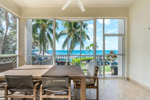 Seven Mile Beach Apartment | South Bay Beach Club #1 - 2 Bedroom 2 Bathroom Unit