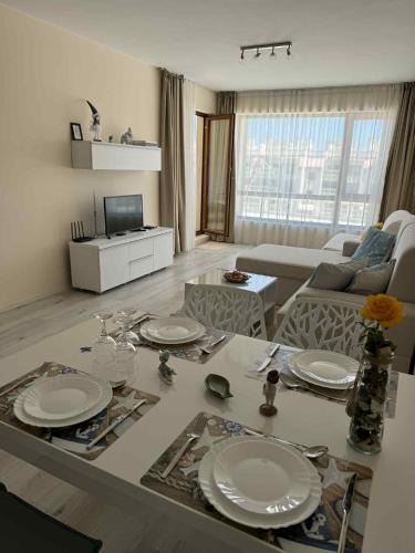 Varna Apartment | South Bay Beach Studio 2