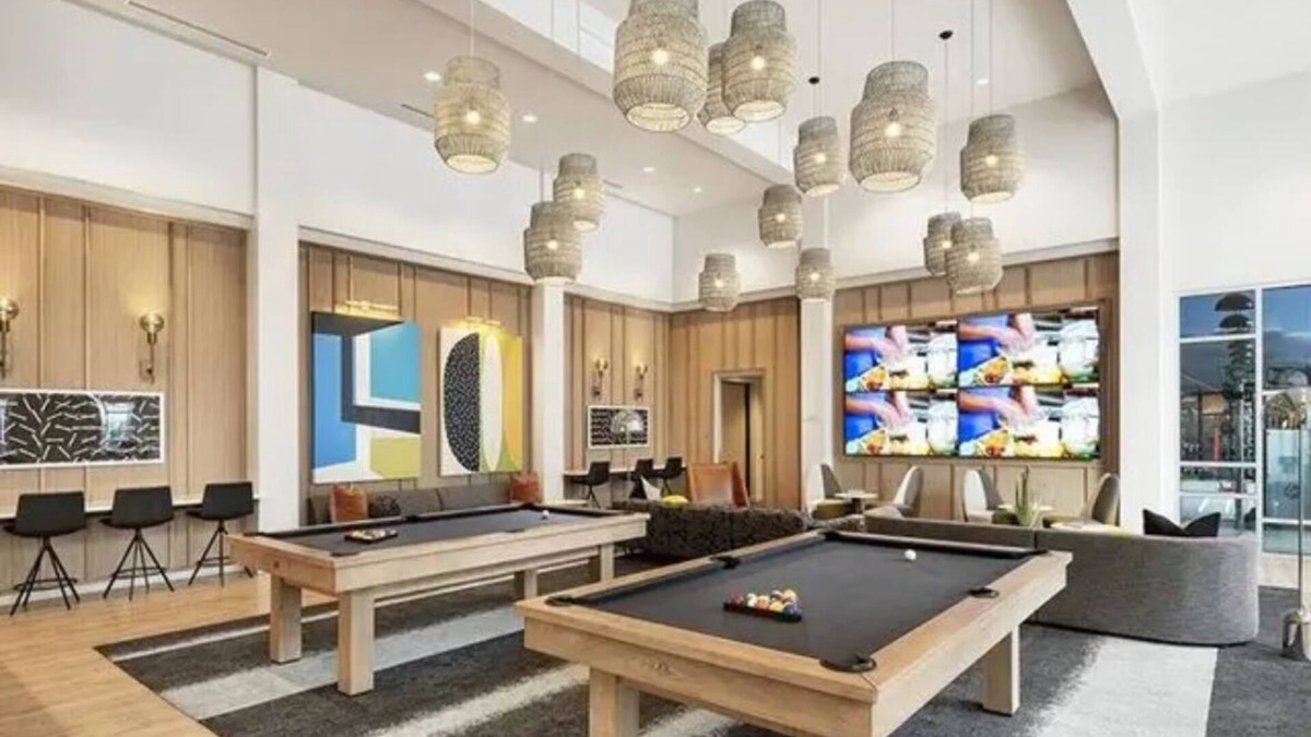 Harbor Apartment | South Bay Getaway: Prime Location