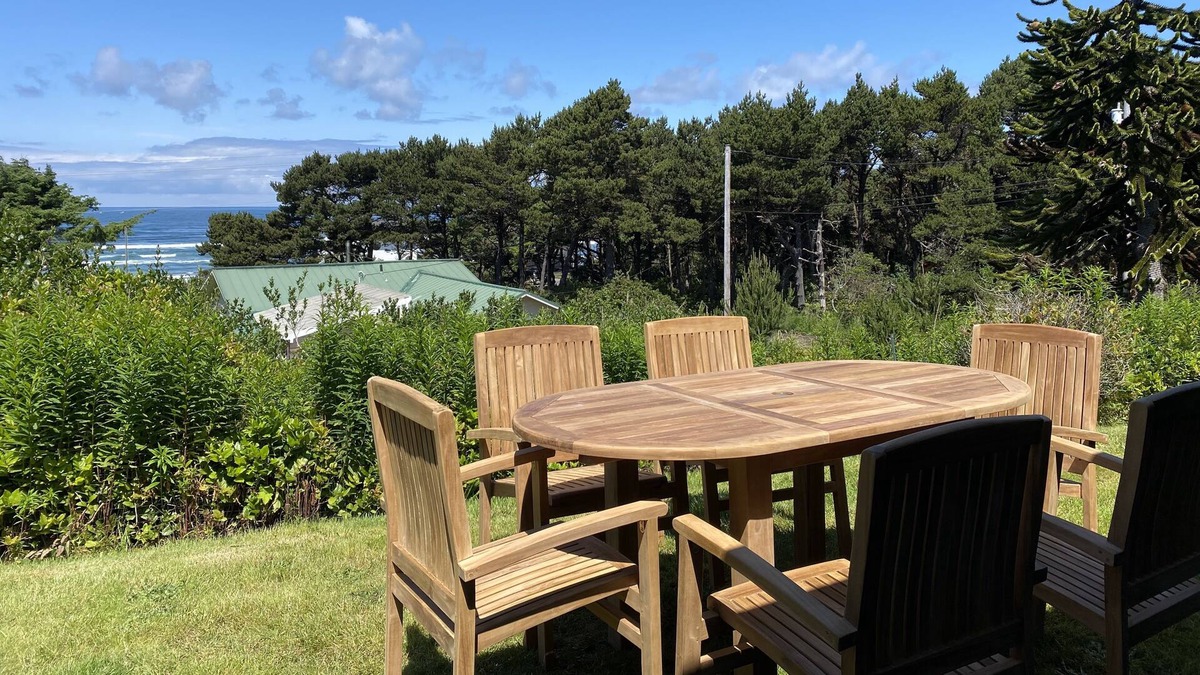 South Beach House | South Beach Beach Cottage with Ocean Views