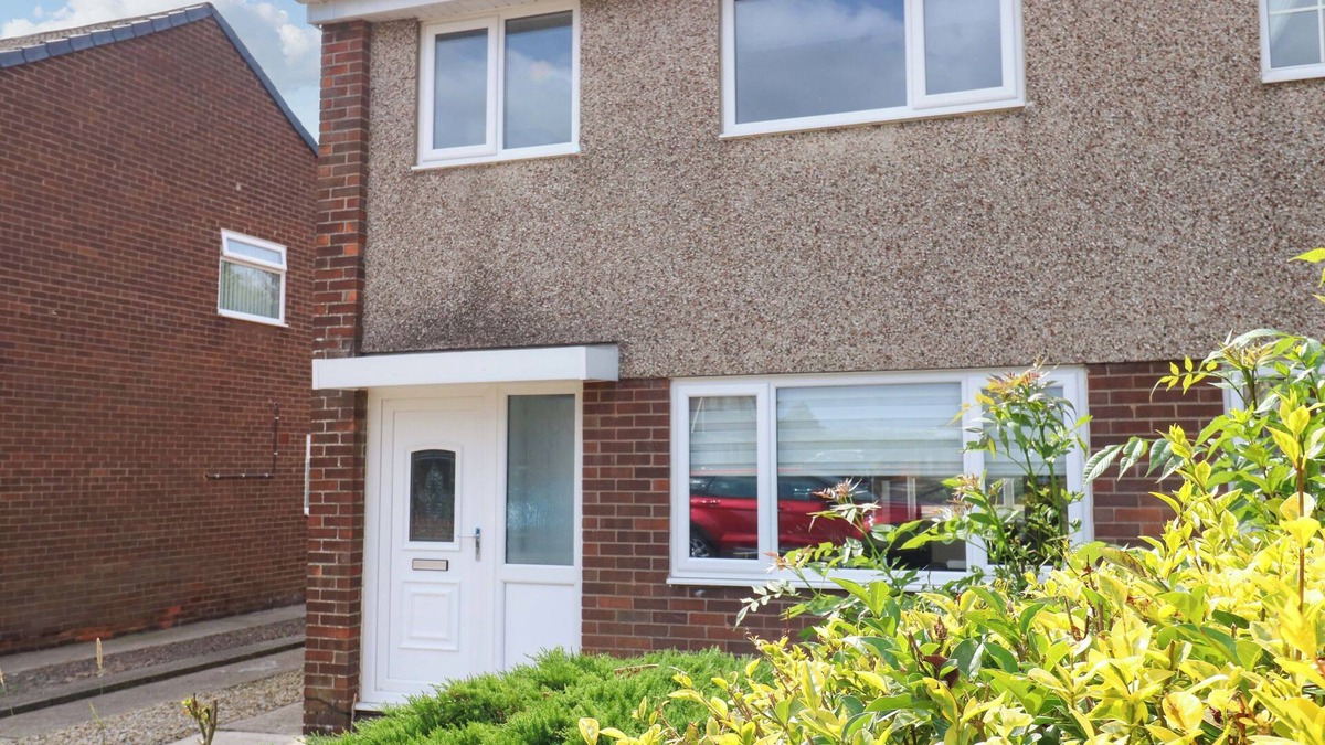 Blyth Cottage | SOUTH BEACH COASTAL COTTAGE , pet friendly in Blyth