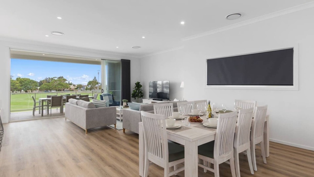 Shell Cove House | South Beach Escape Sensational Shell Cove Living