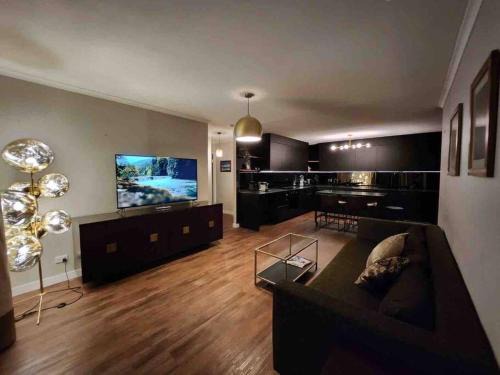 South Brisbane Apartment | South Brisbane modern apartment