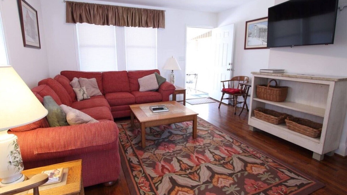 Charlotte House | South Charlotte House, fenced yard, screened porch 3BR, 2 BA, W/D, all inclusive