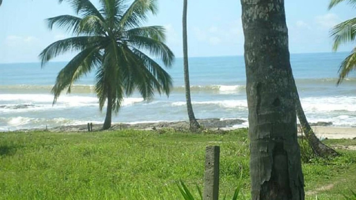 Ilheus House | South coastal house Bahia, pool, barbecue, WiFi, 150 M from the beach, sleeps 15