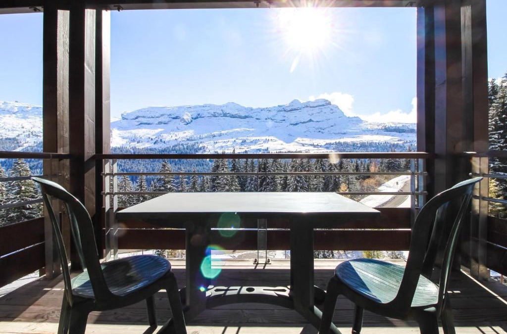Flaine Apartment | South-facing newly renovated 2-bed apartment Les Terrasses d'Eos