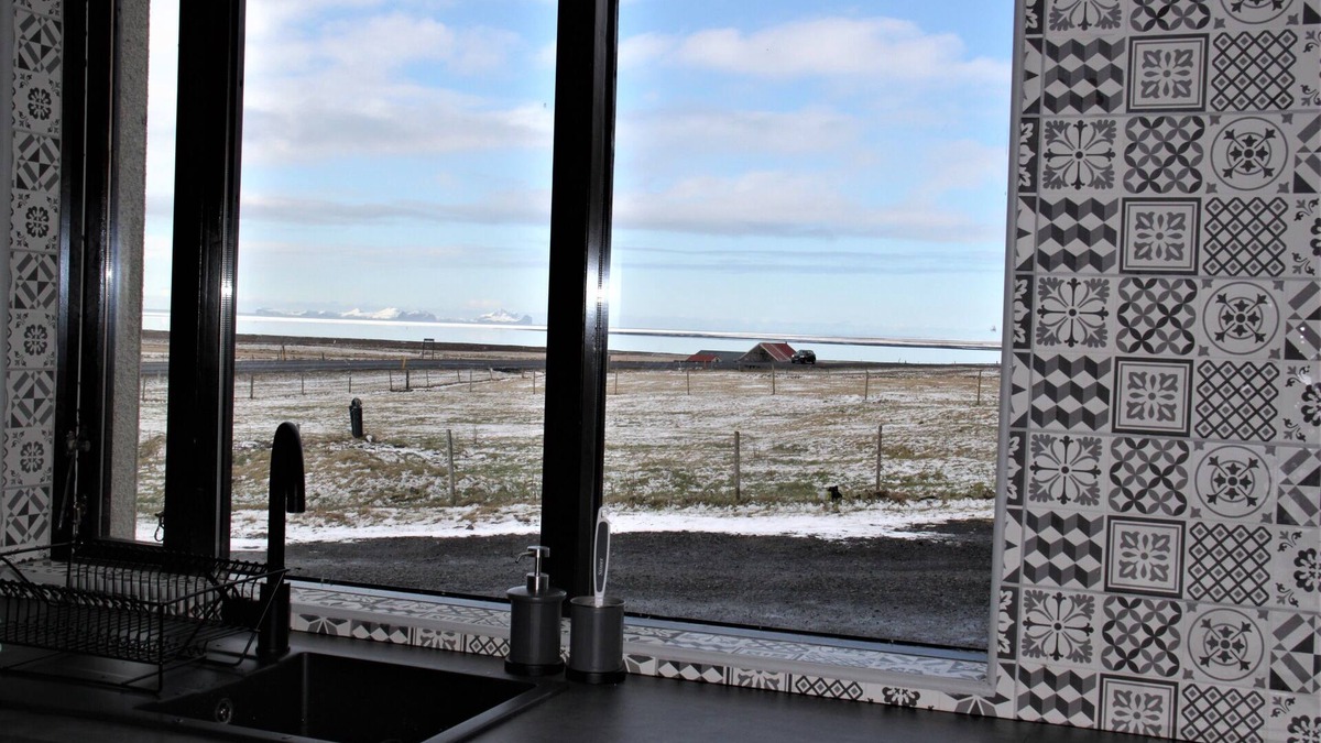 Steinar House | South Iceland Guesthouse