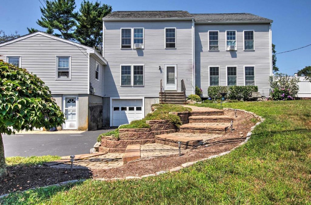 Wakefield-Peacedale House | South Kingstown Vacation Rental 2 Mi to Beach!