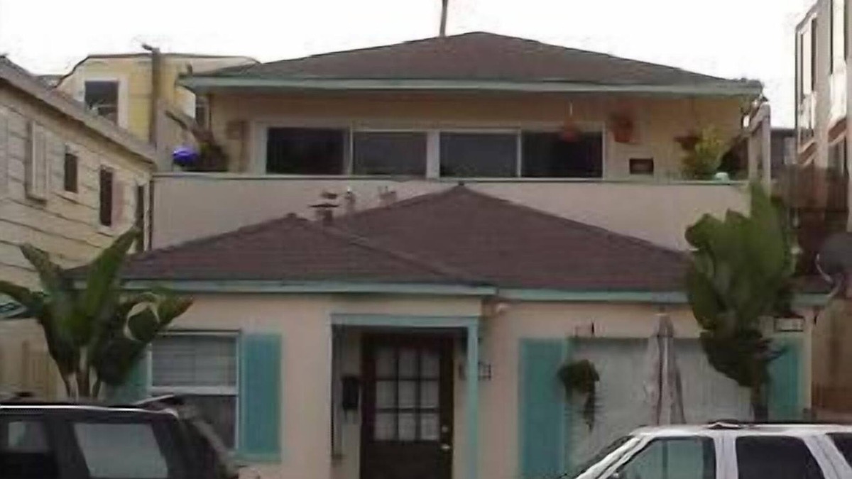 South Mission Beach House | South Mission Beach Cute Cottage near Park and Parking