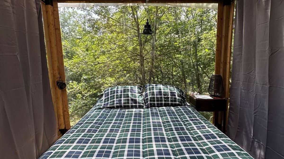 Washago Cabin | South Muskoka Cliff Cabin