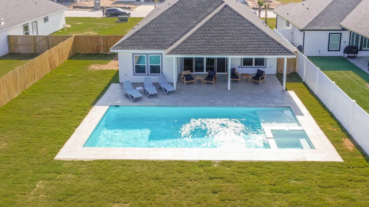Port Isabel House | South Padre Island Luxury 4-Bedroom Home with Private Pool and Hot Tub