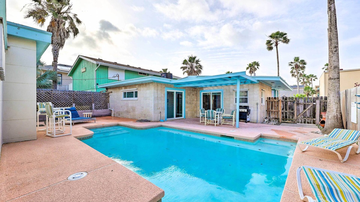 South Padre Island House | South Padre Island Vacation Rental: Steps to Beach