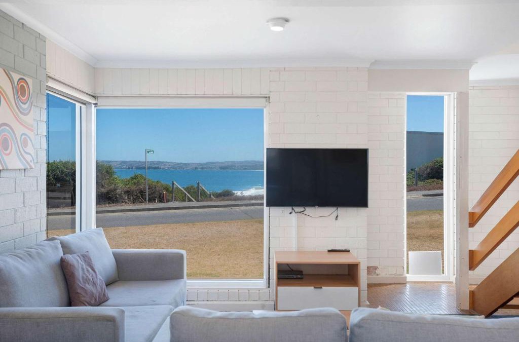 Port Elliot House | South Seas 1 Beachfront Villa Walk everywhere