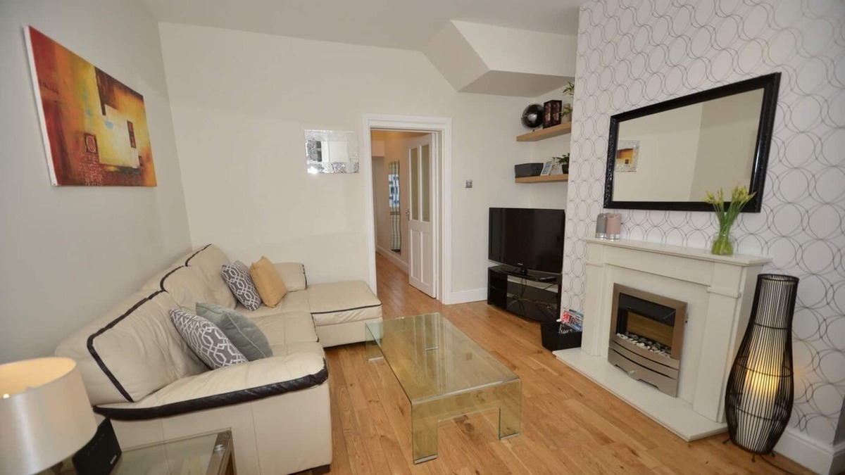 South Shields Apartment | South Shields beautiful flat ,2 bedrooms 2 minutes walk to seafront