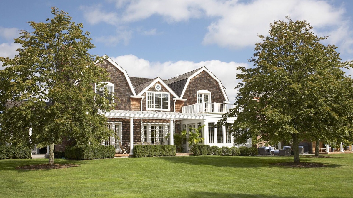 Village of Southampton House | Southampton Village Estate less than 2 miles from the 2026 US Open at Shinnecock