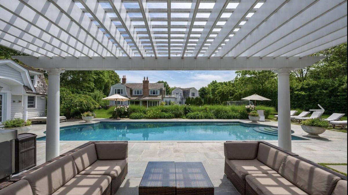 Village of Southampton House | Southampton Village Estate - Walking distance to beach, restaurants, shops