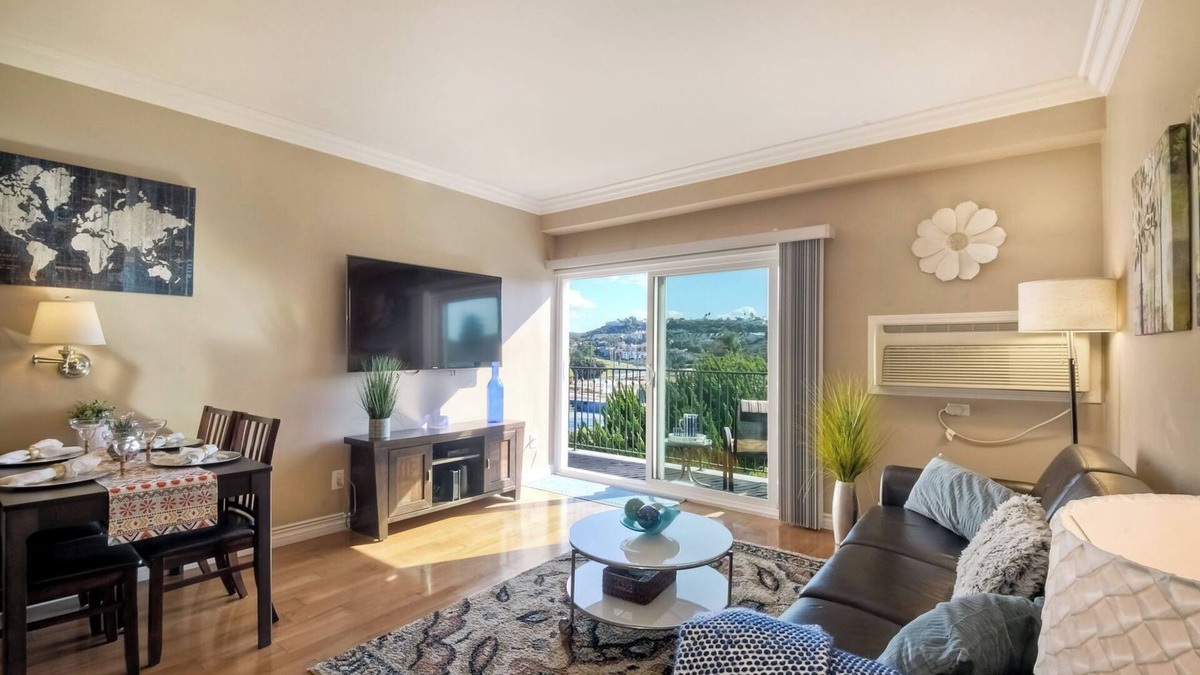 Carlsbad Condo | Southern Exposure w/Private Balcony
