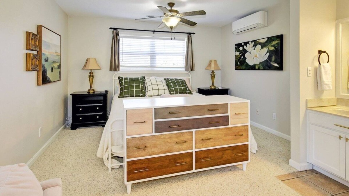 Taylorsville House | Southern Lights 56- Brand NEW hot tub and deck!