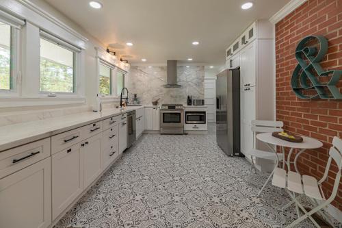West Southern Pines House | Southern Pines Gem with 2 Master-King Suites